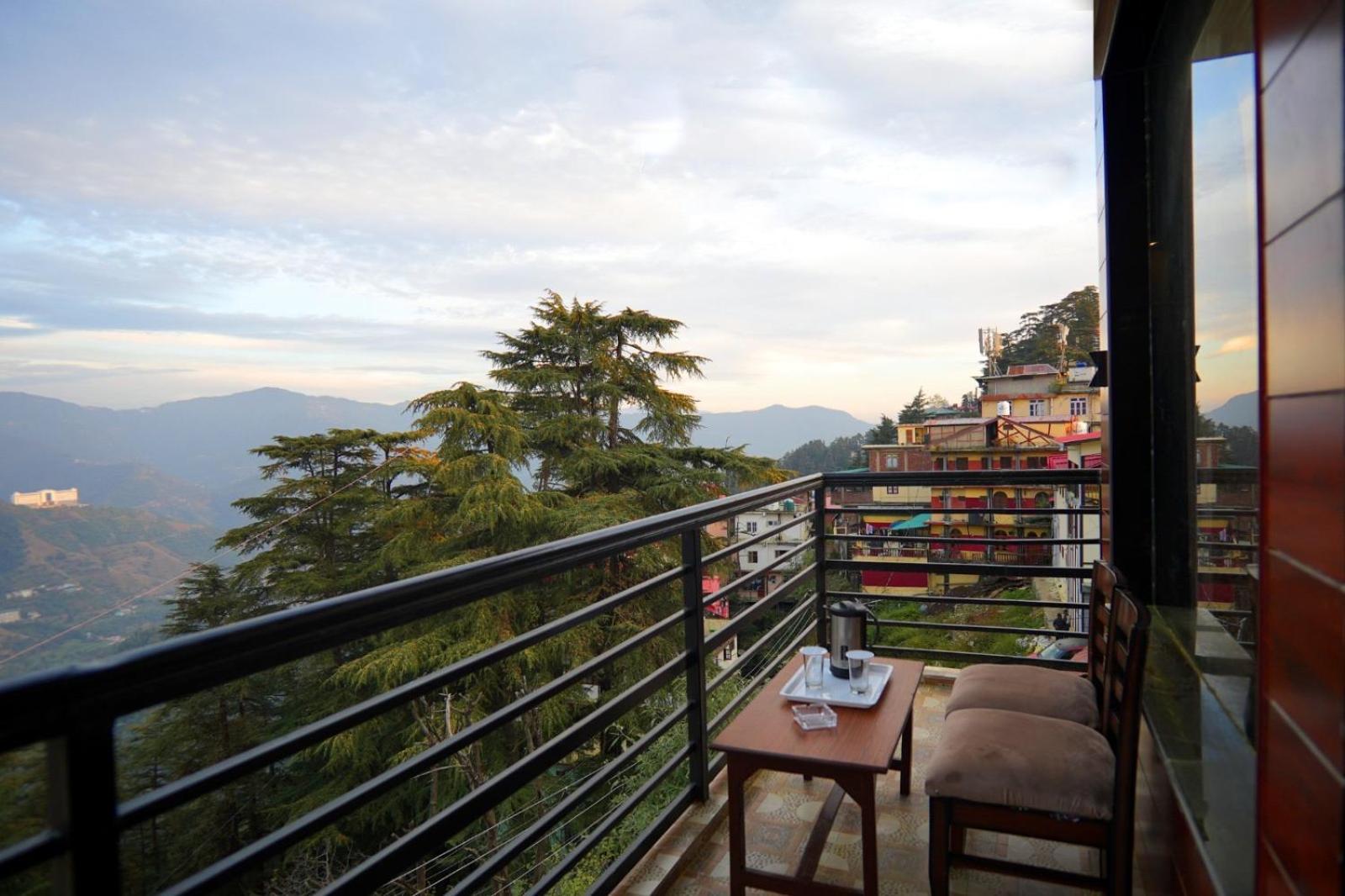 Ambrosia Grand Bed & Breakfast Shimla Eksteriør bilde