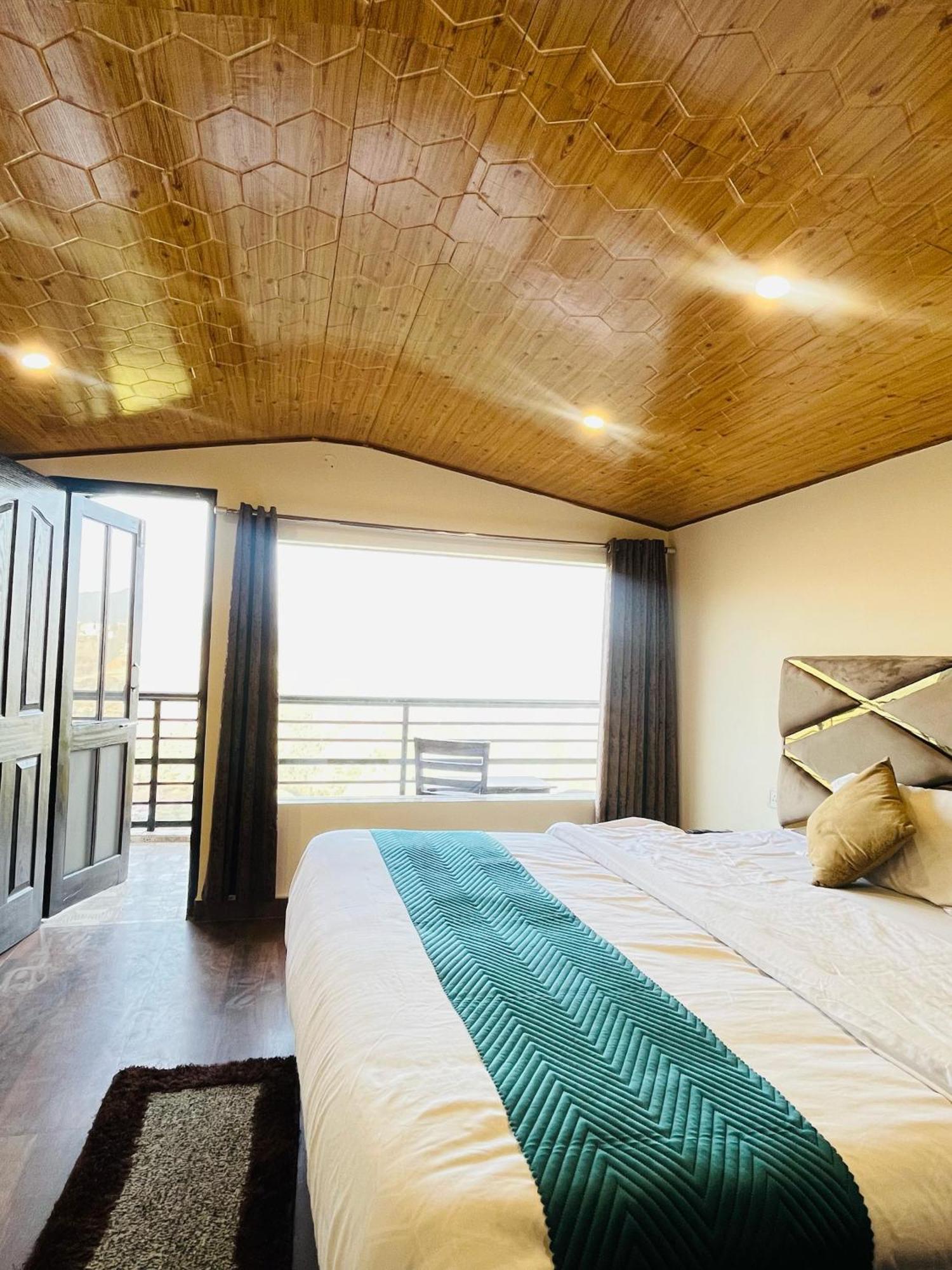 Ambrosia Grand Bed & Breakfast Shimla Eksteriør bilde