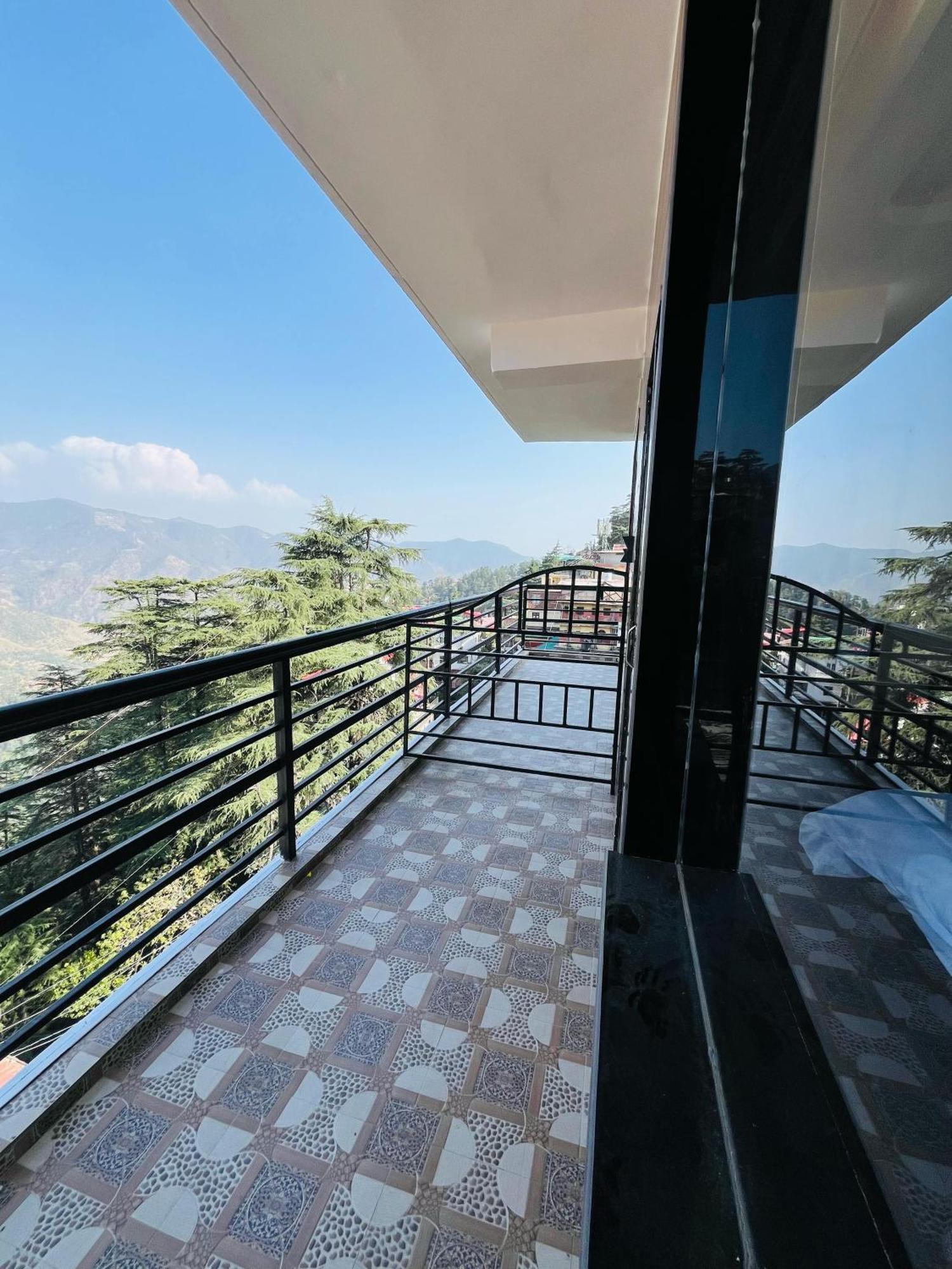 Ambrosia Grand Bed & Breakfast Shimla Eksteriør bilde