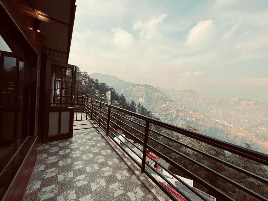 Ambrosia Grand Bed & Breakfast Shimla Eksteriør bilde